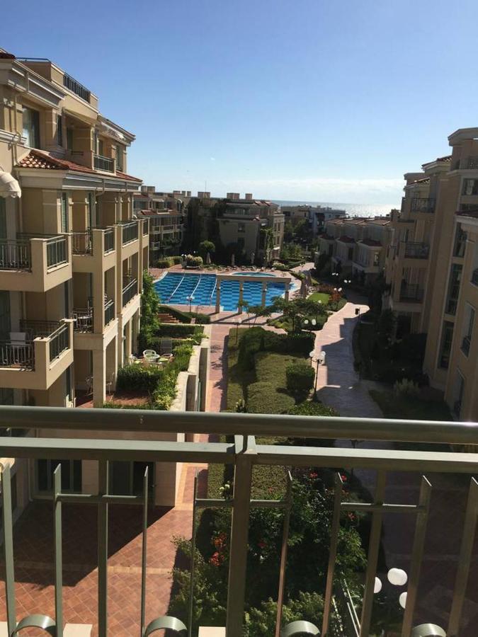 Flores Garden Sea View Apartment With Balcony チェルノモレツ エクステリア 写真