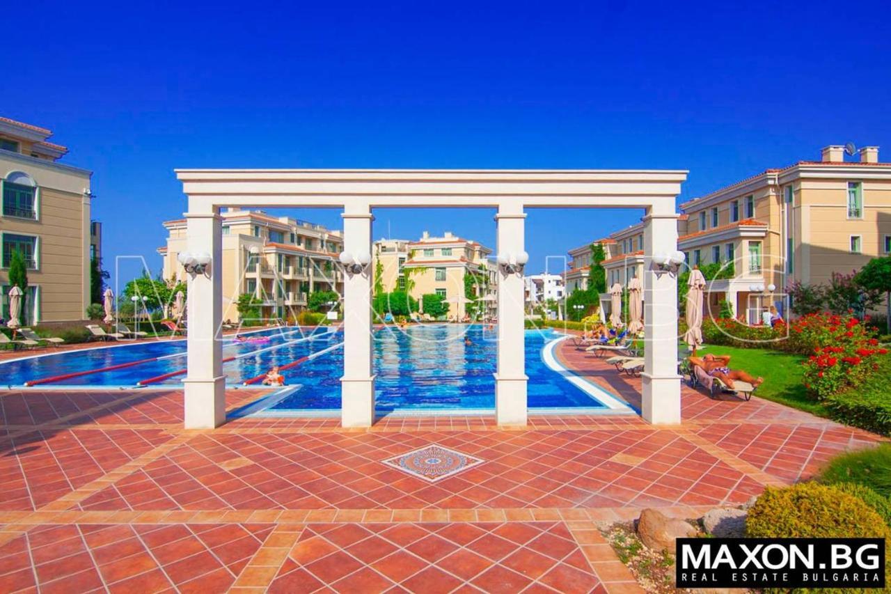 Flores Garden Sea View Apartment With Balcony チェルノモレツ エクステリア 写真